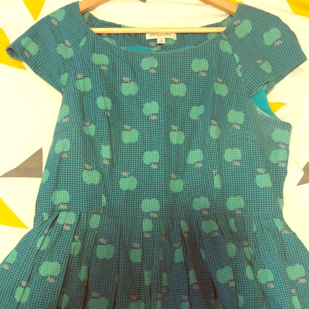 Emily and Fin apple dress 🍏
